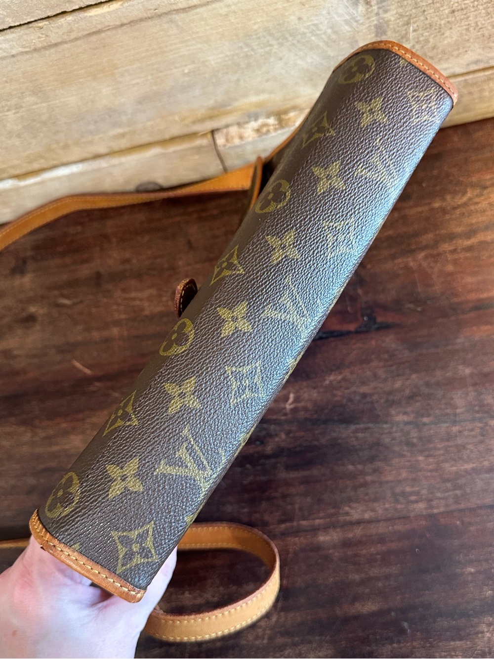 Rare Vintage Louis Vuitton Portable Serviette Crossbody ✨ Comes with COA - Picture 14 of 16